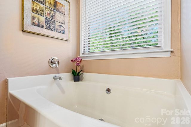 6366 Green Oak Drive, Stanfield, NC 28163