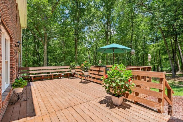 6366 Green Oak Drive, Stanfield, NC 28163