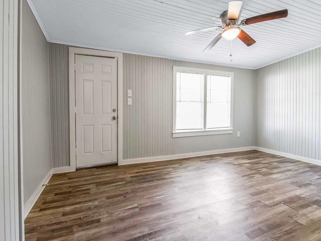 152 Walnut Drive, Richwood, TX 77531