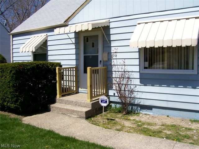 25701 Richards Avenue, Euclid, OH 44132