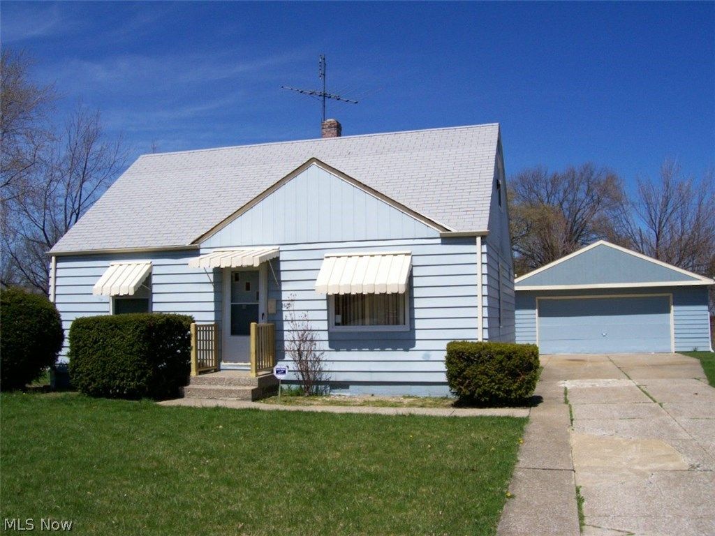 25701 Richards Avenue, Euclid, OH 44132