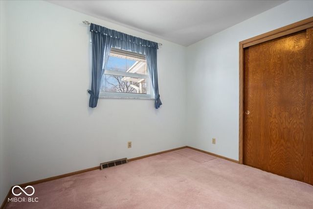 8405 Bishops Lane, Indianapolis, IN 46217