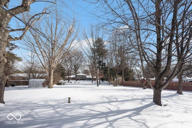 8405 Bishops Lane, Indianapolis, IN 46217