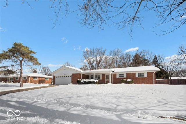 8405 Bishops Lane, Indianapolis, IN 46217