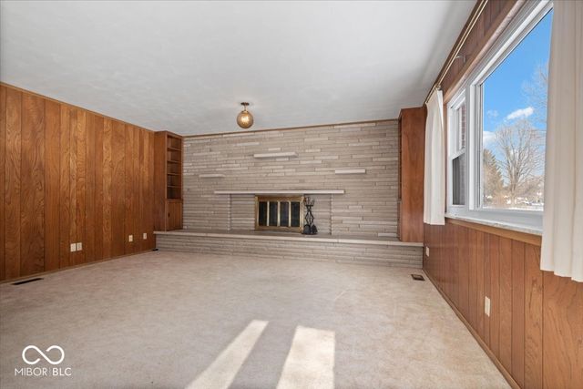 8405 Bishops Lane, Indianapolis, IN 46217