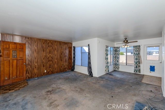 690 Capital Street, Costa Mesa, CA 92627