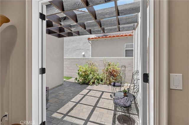 8 Castlebar, Irvine, CA 92618