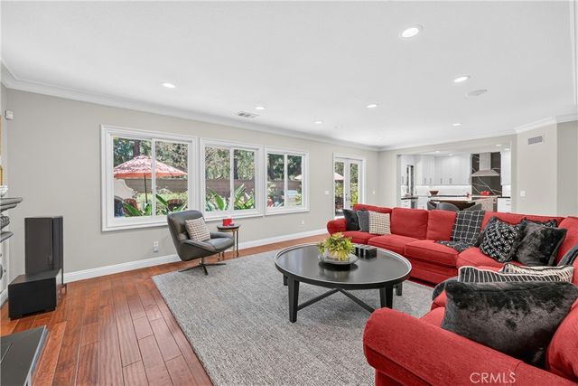 8 Castlebar, Irvine, CA 92618