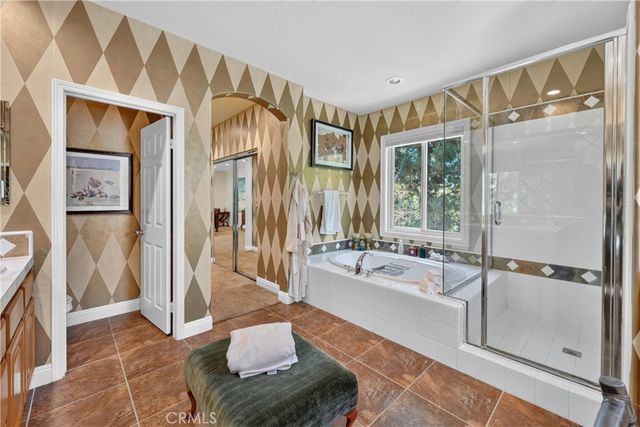 8 Castlebar, Irvine, CA 92618