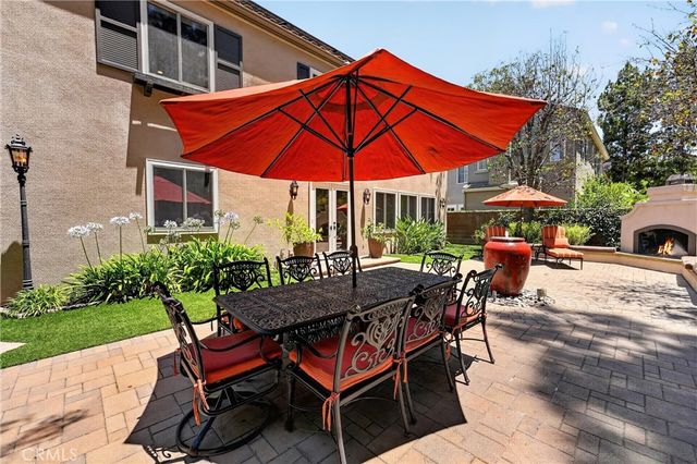 8 Castlebar, Irvine, CA 92618