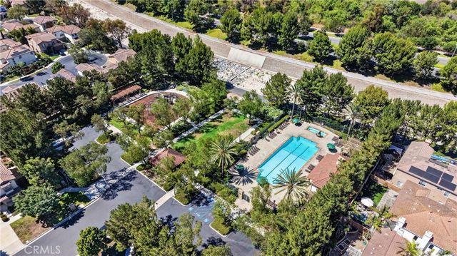 8 Castlebar, Irvine, CA 92618