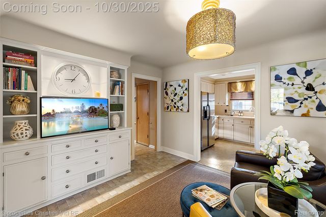 4795 W Outer Drive, Detroit, MI 48221