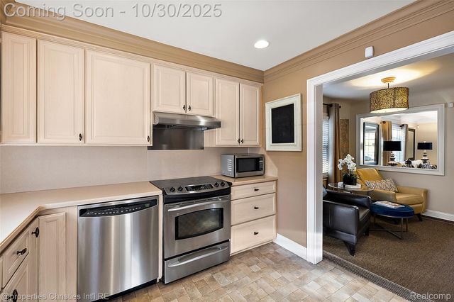 4795 W Outer Drive, Detroit, MI 48221