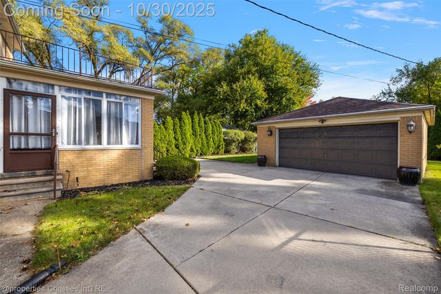 4795 W Outer Drive, Detroit, MI 48221