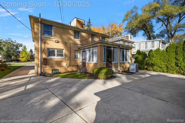 4795 W Outer Drive, Detroit, MI 48221