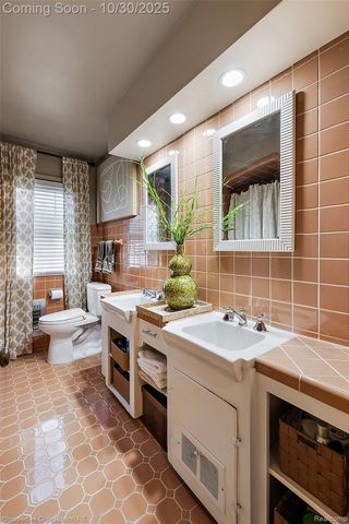 4795 W Outer Drive, Detroit, MI 48221