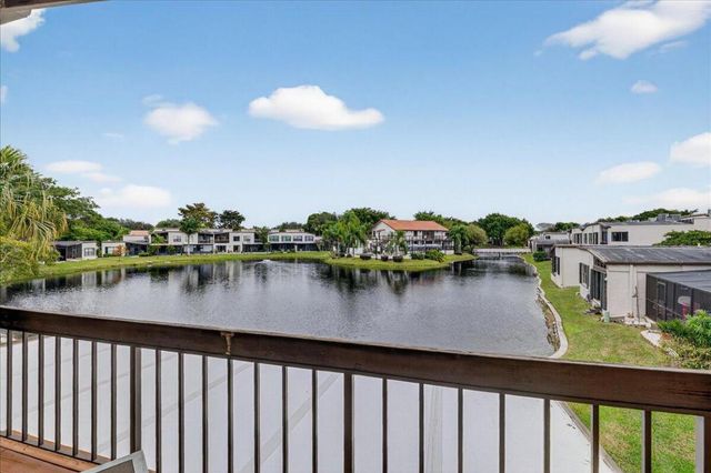 9729 N New River Canal Road 628, Plantation, FL 33324