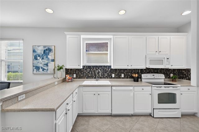 14088 Mirror CT, Naples, FL 34114