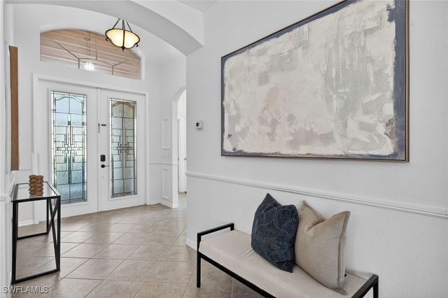 14088 Mirror CT, Naples, FL 34114