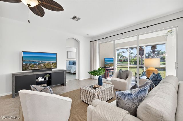 14088 Mirror CT, Naples, FL 34114