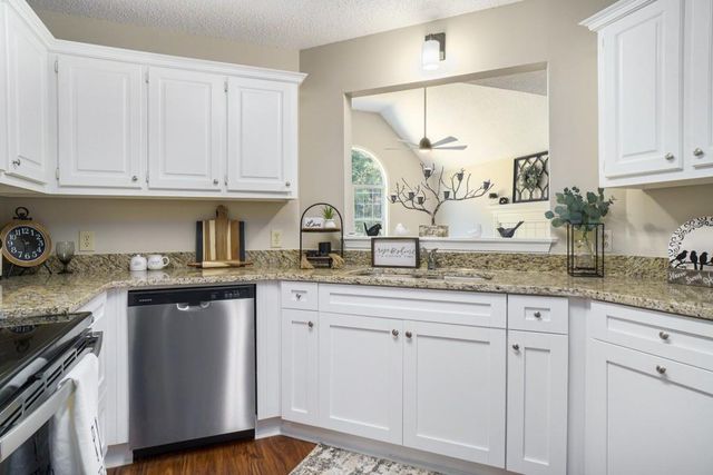 4586 MEADOWS Road, Powder Springs, GA 30127