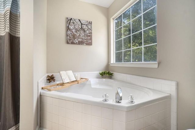 4586 MEADOWS Road, Powder Springs, GA 30127