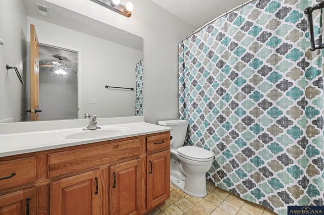 11115 Black Street, Omaha, NE 68142