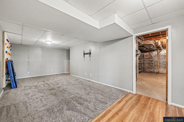 11115 Black Street, Omaha, NE 68142