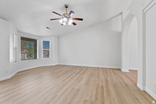 692 W 1300 S, Hurricane, UT 84737