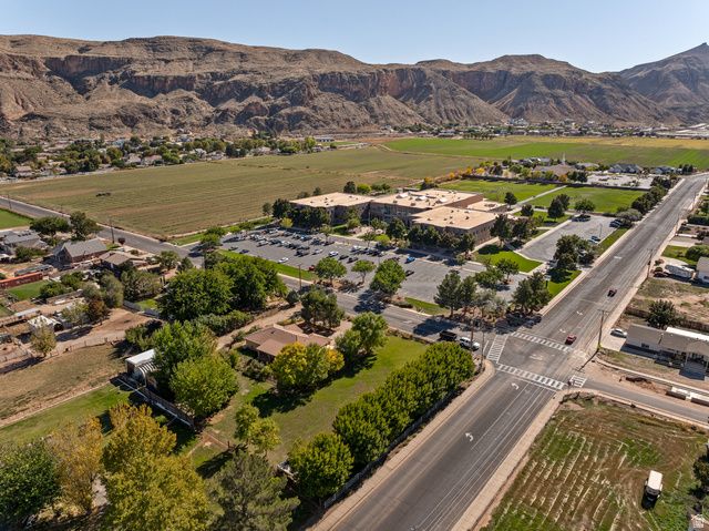 692 W 1300 S, Hurricane, UT 84737