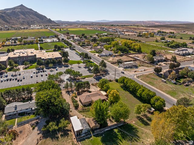 692 W 1300 S, Hurricane, UT 84737