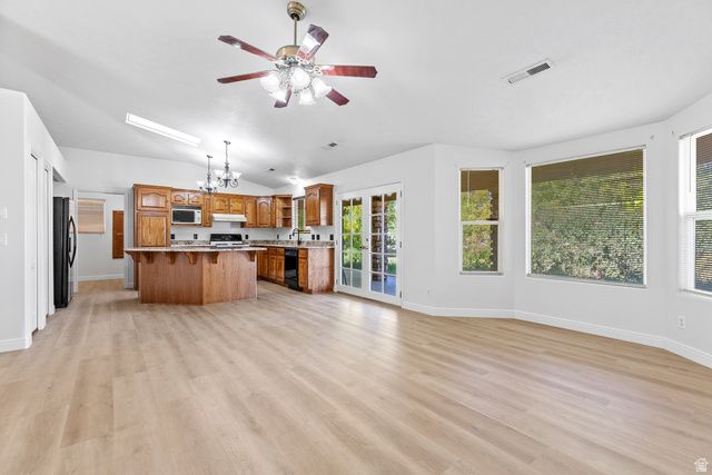 692 W 1300 S, Hurricane, UT 84737