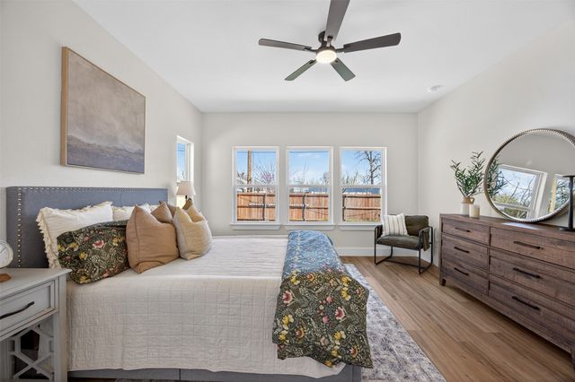 2705 S Jones Street, Fort Worth, TX 76104