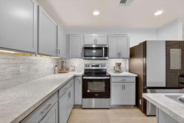 644 SW Hoffenberg Avenue, Port St Lucie, FL 34953