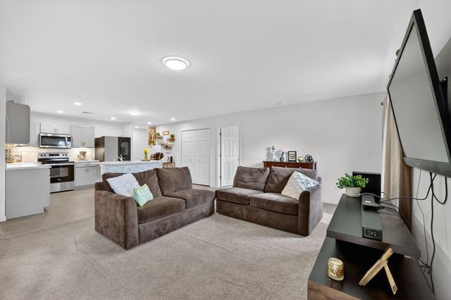 644 SW Hoffenberg Avenue, Port St Lucie, FL 34953