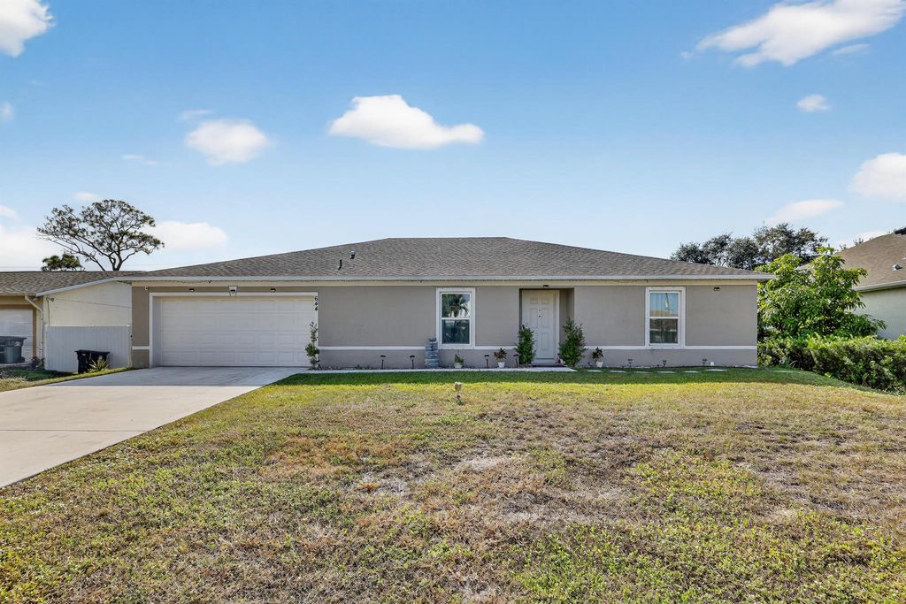 644 SW Hoffenberg Avenue, Port St Lucie, FL 34953