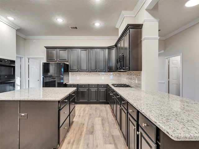 2011 Amado Lane, League City, TX 77573