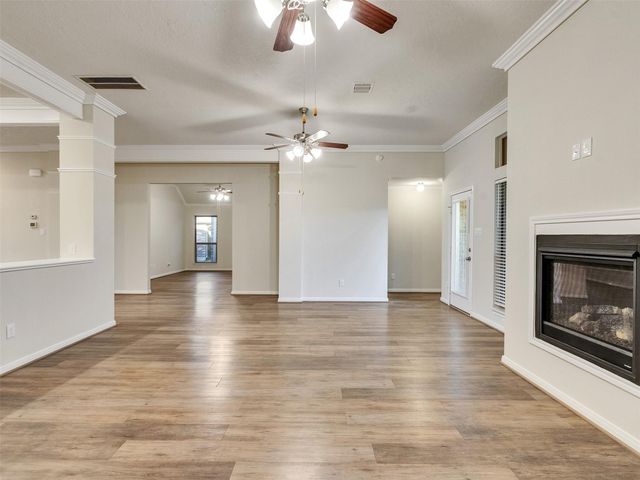 2011 Amado Lane, League City, TX 77573