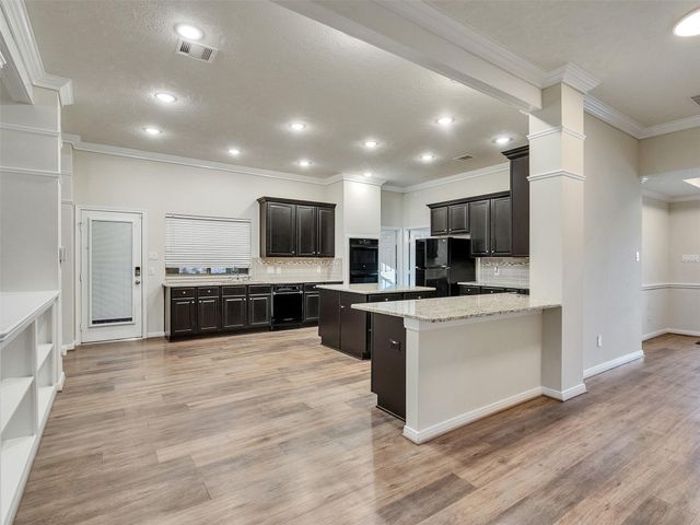 2011 Amado Lane, League City, TX 77573