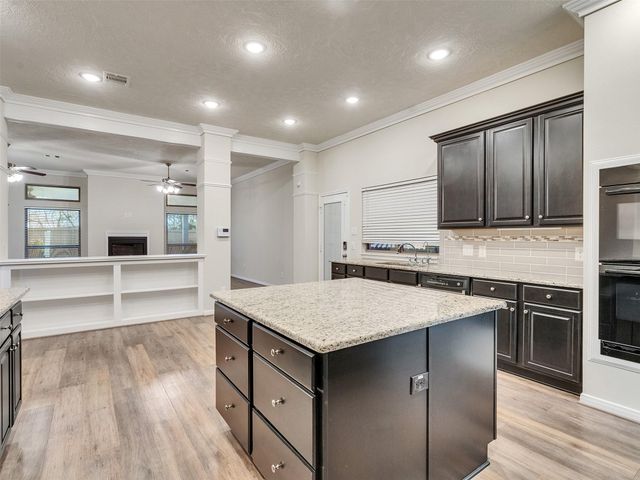 2011 Amado Lane, League City, TX 77573