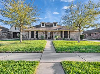 2011 Amado Lane, League City, TX 77573