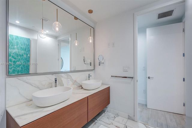 10201 Collins Avenue 804, Bal Harbour, FL 33154