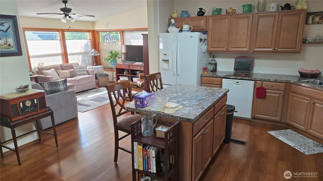 609 181St Street Ct E, Spanaway, WA 98387
