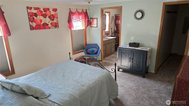 609 181St Street Ct E, Spanaway, WA 98387