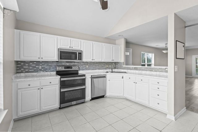 63 Pembroke Ln Unit 63, Pawleys Island, SC 29585