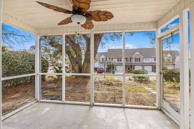 63 Pembroke Ln Unit 63, Pawleys Island, SC 29585