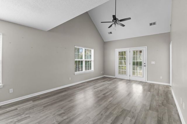 63 Pembroke Ln Unit 63, Pawleys Island, SC 29585