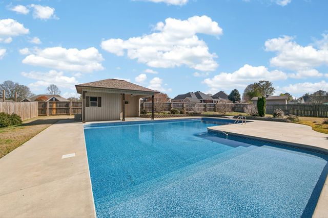 1701 N Lincoln, Cabot, AR 72023