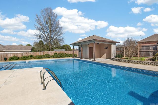 1701 N Lincoln, Cabot, AR 72023