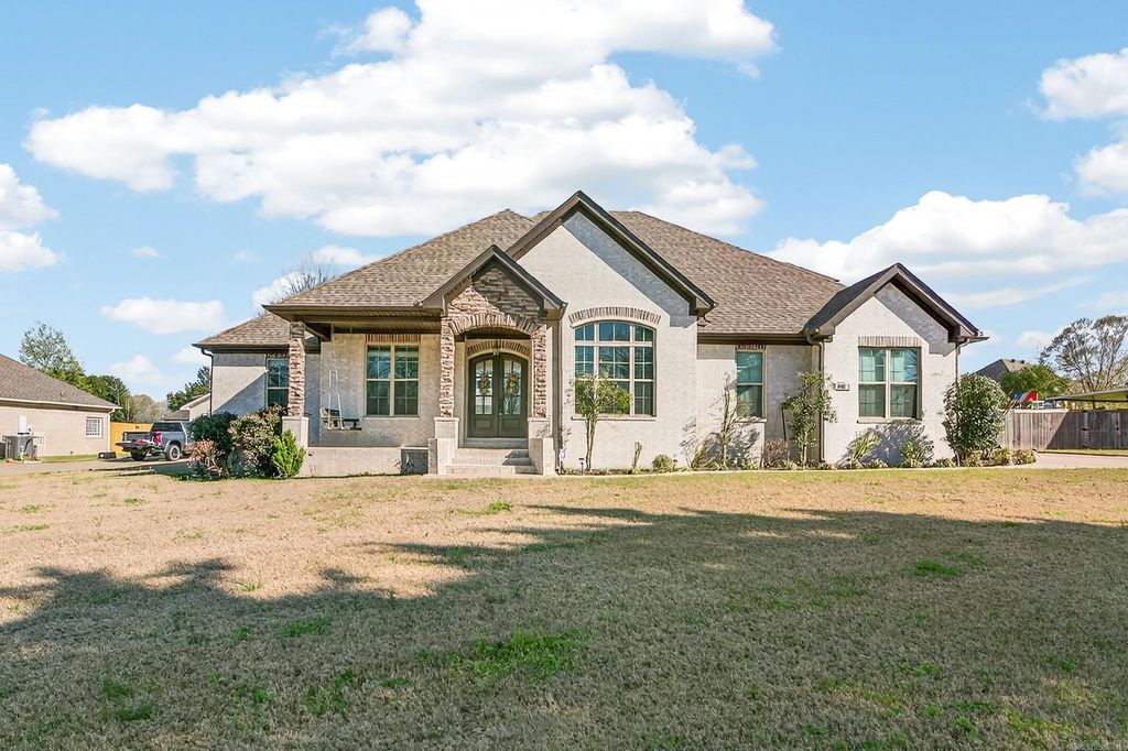 1701 N Lincoln, Cabot, AR 72023